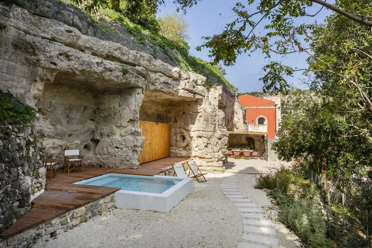 Villa Petra - Isulatravel Modica