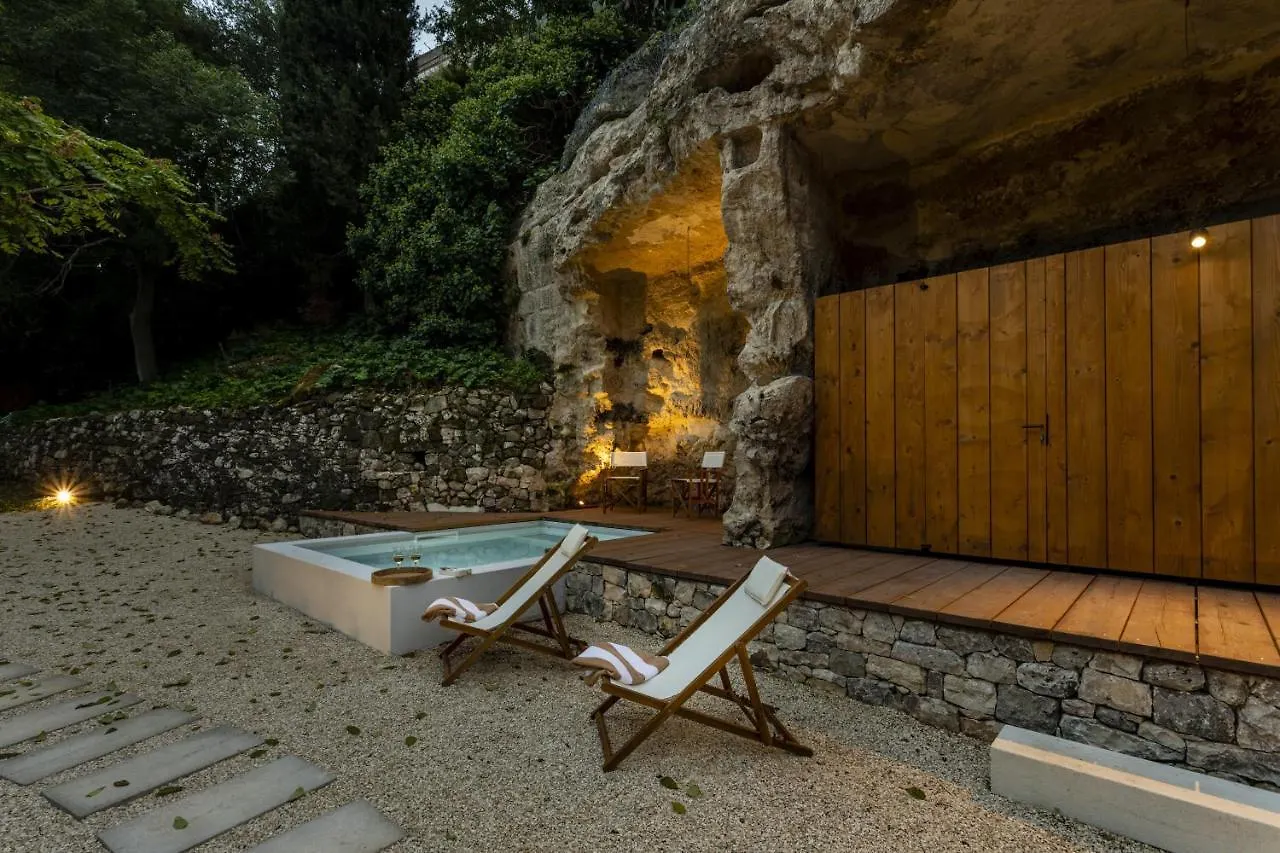 Villa Petra - Isulatravel Modica Italy